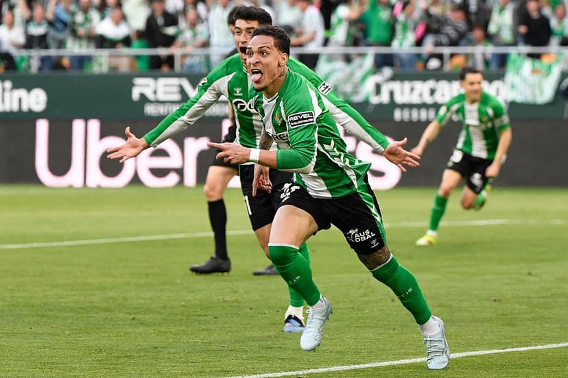 Antony nets stunning overhead kick in derby, watch 🎥