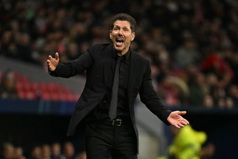 🚨Breaking news: Atleti announce their squad with a surprise omission