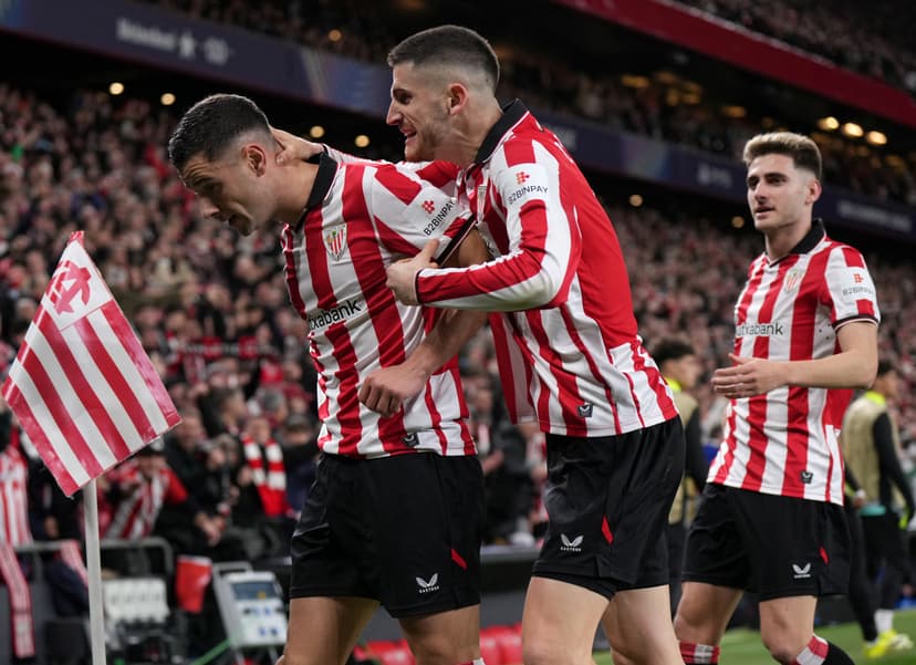 🔄 Athletic Club set to shake up their midfield