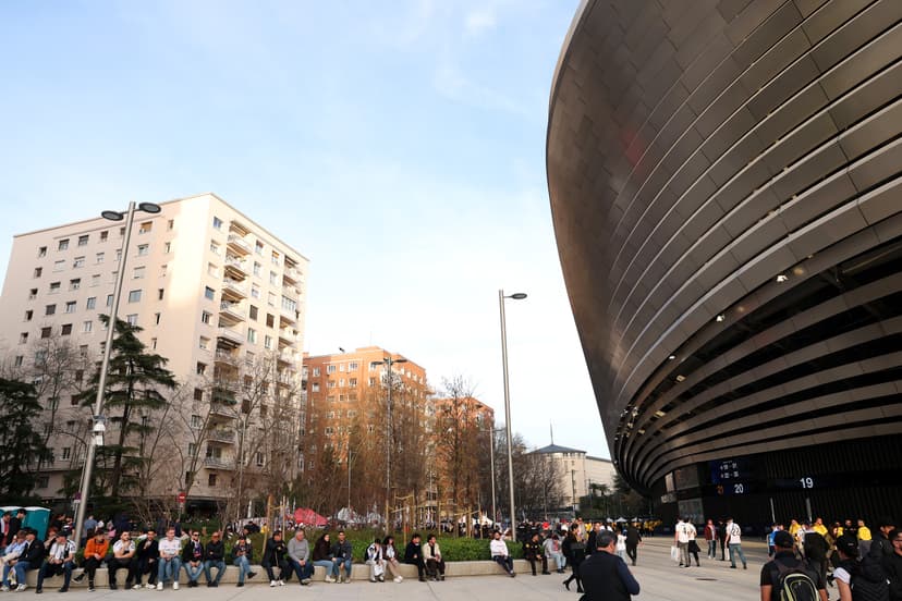Benfica fans and police clash ahead of match in Madrid