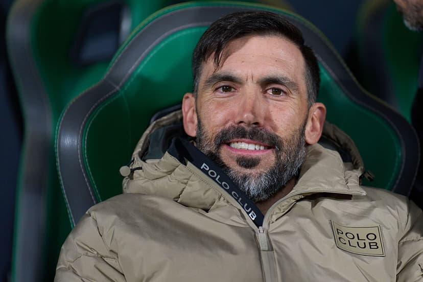 Sarabia and Valverde Clash in Athletic Club vs Elche Match