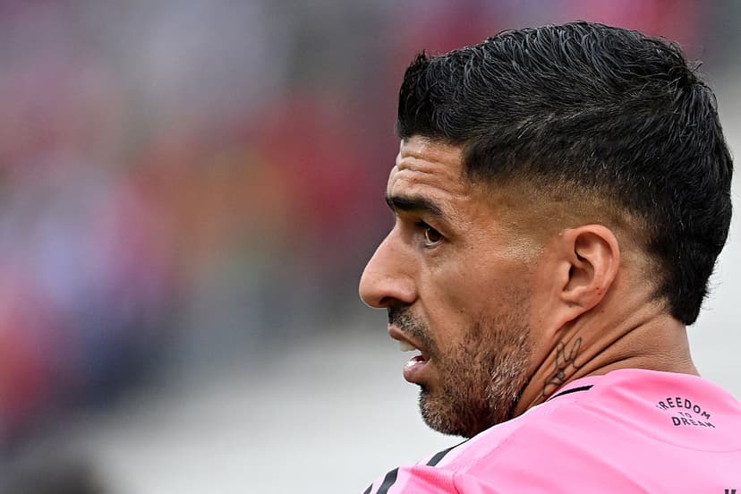 Spanish Player Sent Off for Biting Opponent