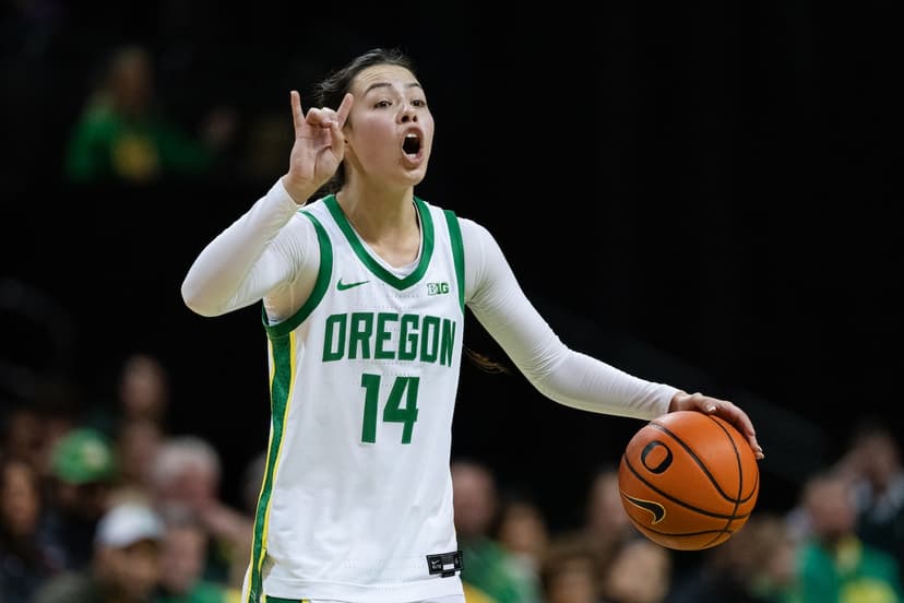 Oregon Ducks Suffer Late Collapse Against No. 25 Washington