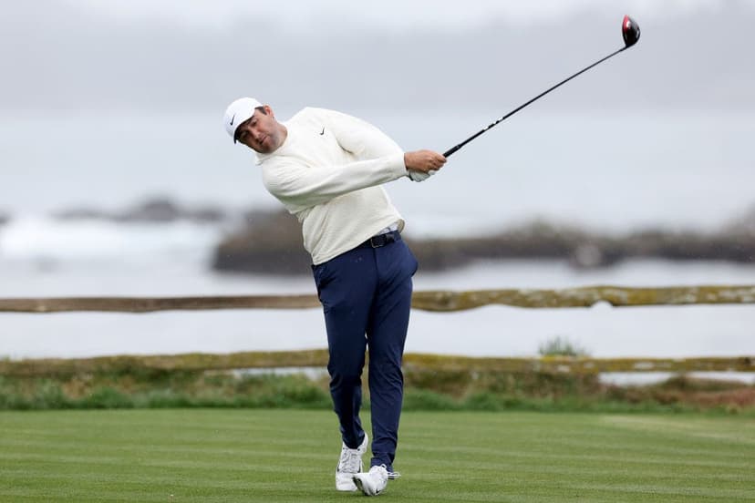 PGA Tour FedEx Cup Standings: Chris Gotterup Leads Despite Tough Finish