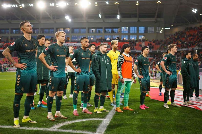 German Soccer Team Cancels U.S. Tour Over ICE Shootings