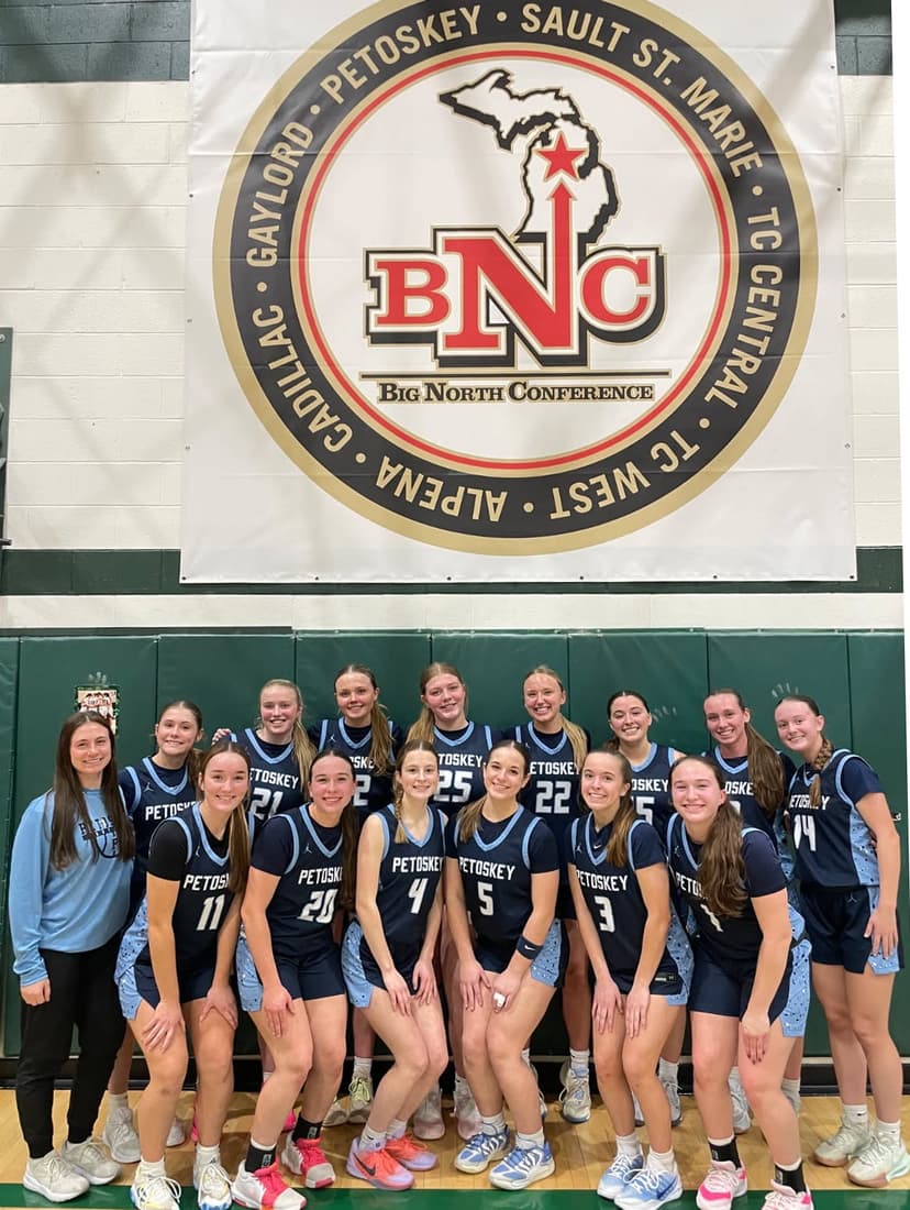 Petoskey Girls and Harbor Light Boys Win League Titles