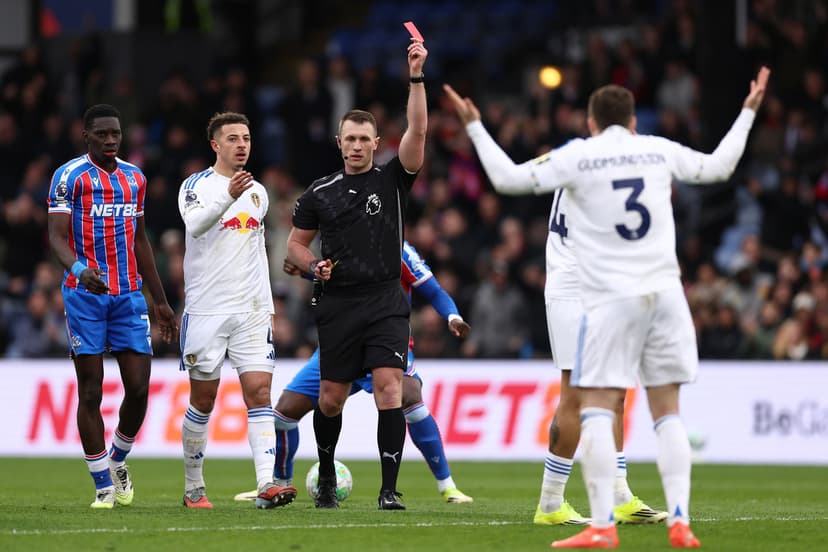 Leeds United earn point at Selhurst Park despite sending off
