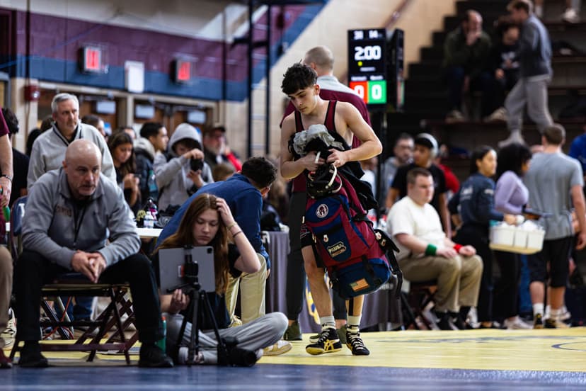 PV's Evan Gillespie wins district wrestling title, 6 advance to regionals