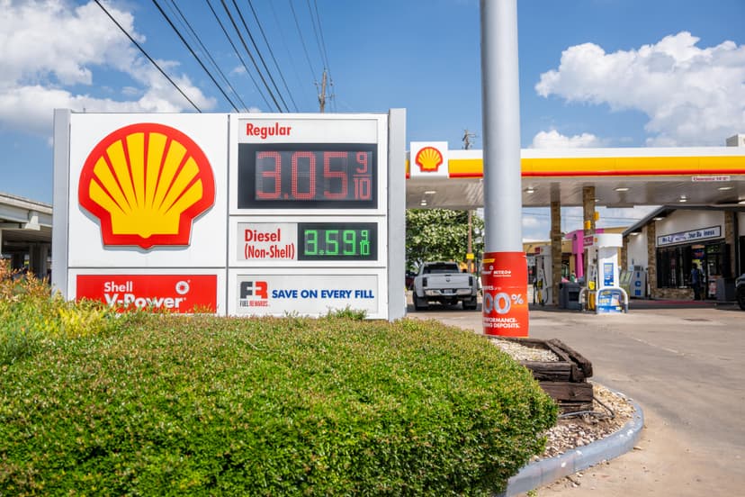 Here's how much California gas prices declined from last week