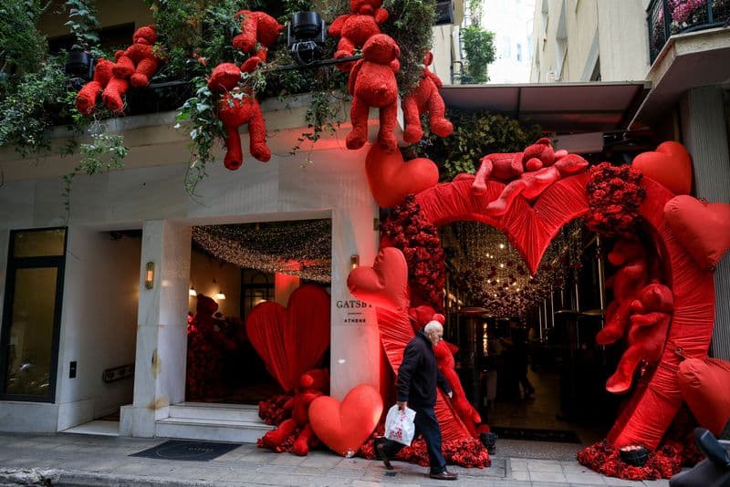 Israeli TV Producer Found Dead in Athens Hotel