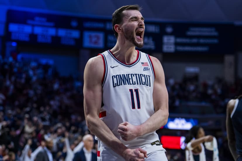 UConn Men's Basketball Climbs to No. 5 in AP Poll
