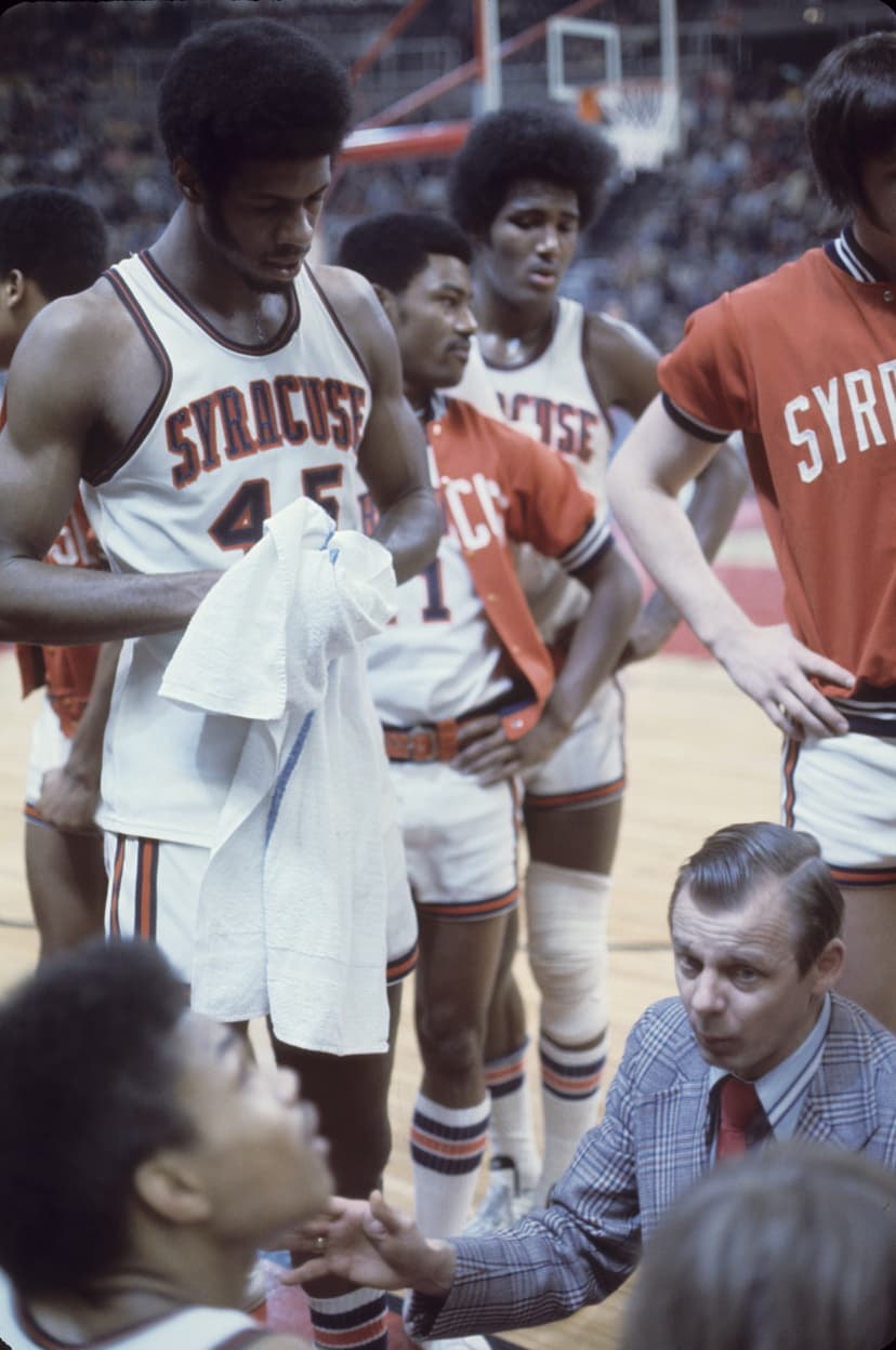 Syracuse men’s basketball honors Rudy Hackett and Jimmy Lee