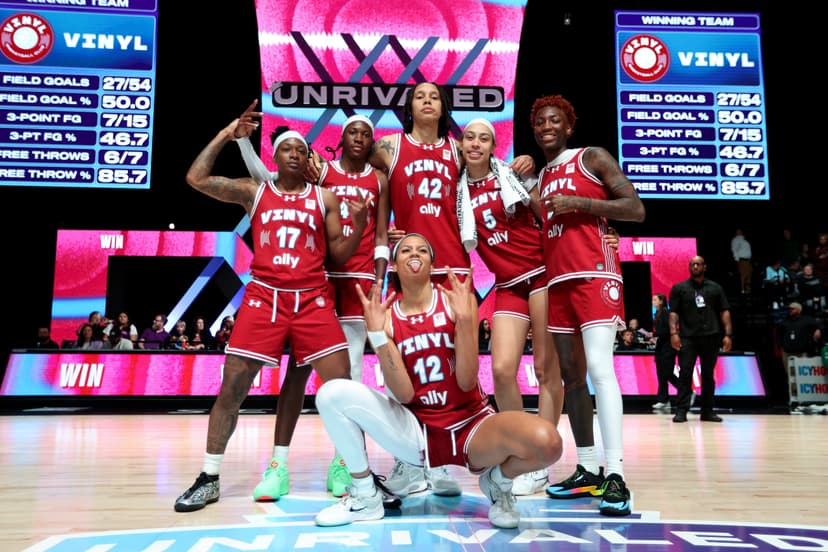 Behind Rae Burrell’s 30-ball, Vinyl clinches the final Unrivaled playoff spot with win over Lunar Owls