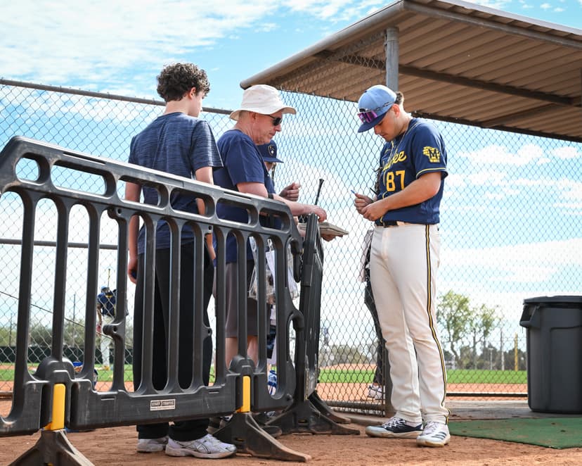 Brew Crew Ball Daily Question: What are the best and worst traits of the Brewer fanbase?