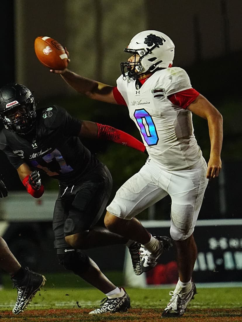 Recruiting Roundup: Top QB targets sets first visit to Michigan