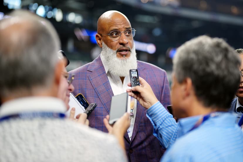 MLBPA Executive Director Tony Clark Resigns, Surprising Player Reps