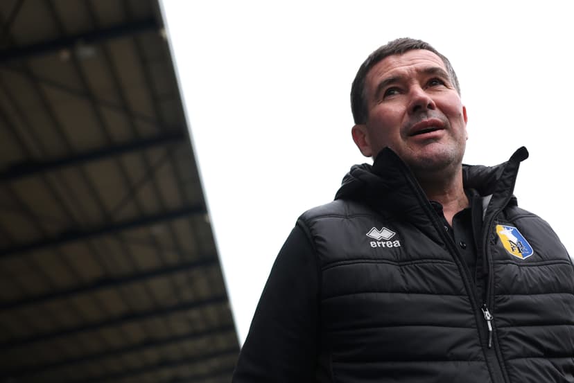 Mansfield Town vs Reading: 2025/26 Match Preview