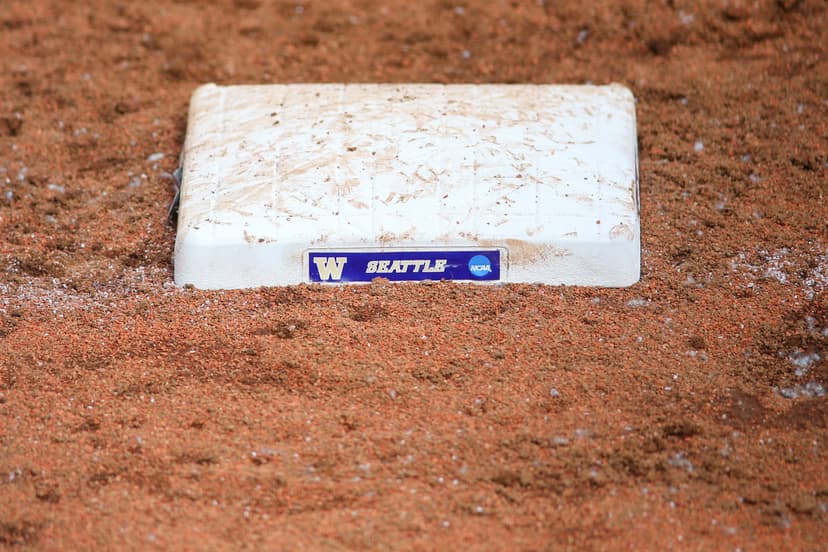 UW Softball Weekly Roundup: California Swing Recap