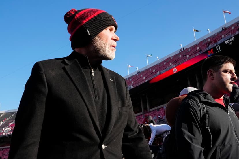 Jim Knowles Focuses on Familiarity for Tennessee Defense in Year One