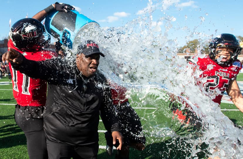 Seahawks Hire Thomas Hammock as Running Backs Coach