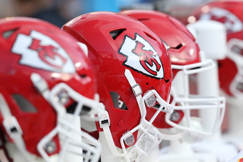 NFL 2026 free-agency tracker: Chiefs news, trades, signings, more