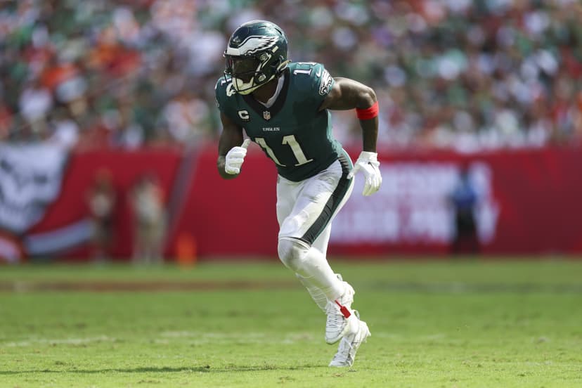 Patriots remain interested in A.J. Brown, but trade with Eagles reportedly ‘not imminent’