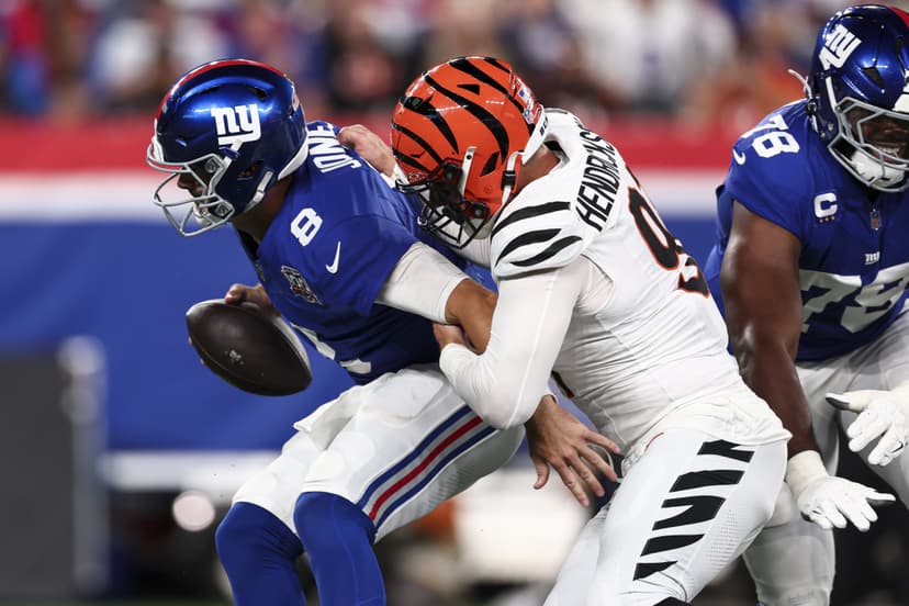 Debate Over Signing Veteran EDGE Rushers Trey Hendrickson or Bradley Chubb