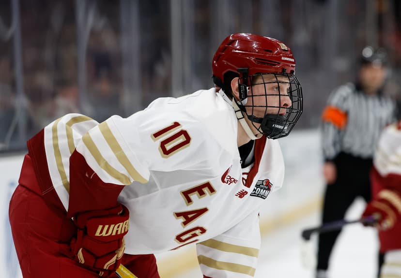 Boston College Men's Hockey Defeats UConn 5-2
