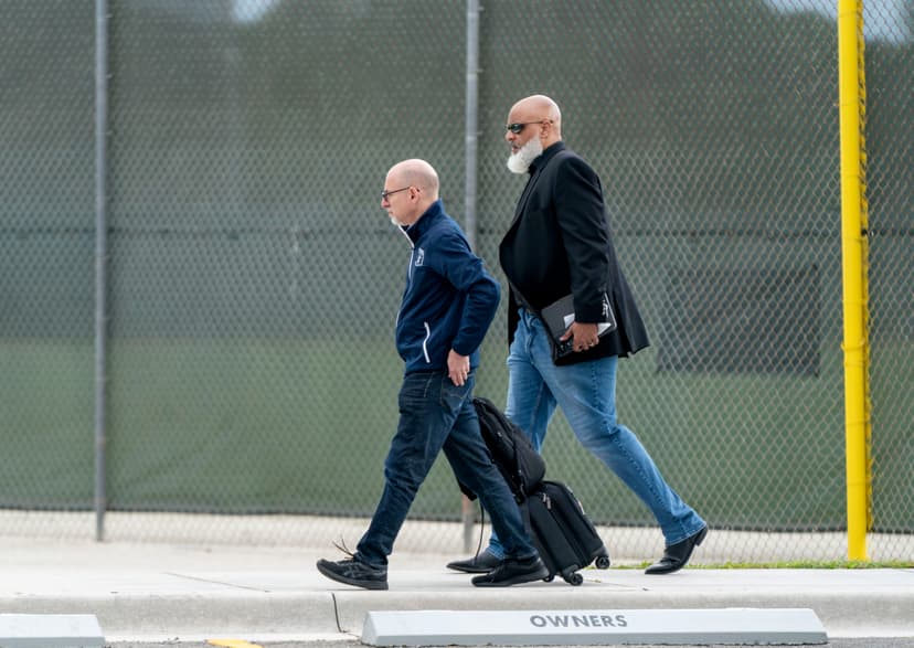 MLBPA director Tony Clark to resign, per report