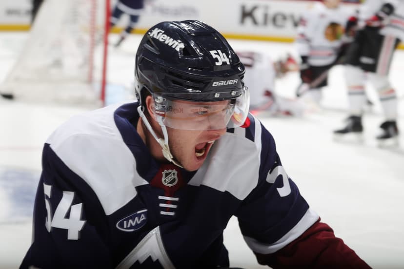 Recap: Avalanche survive with 3-1 win over Blackhawks