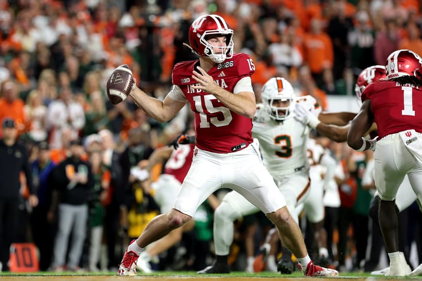 Fernando Mendoza's Deep Passing Fits New Raiders Coach Klint Kubiak's System