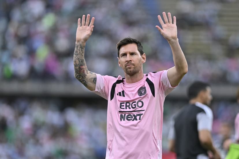 Presidential Candidate Victor Font Wants Lionel Messi to Retire at Barcelona