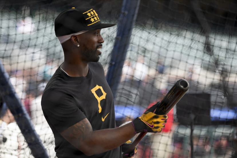 Rangers sign McCutchen