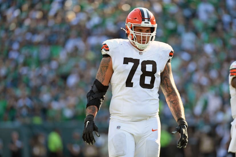 Browns make moves with Jack Conklin, David Njoku, Wyatt Teller