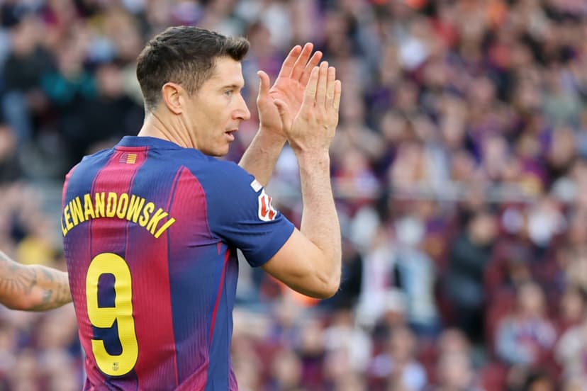 ‘Playing with him is simply easier’ – Robert Lewandowski hails ‘technically fantastic’ Barcelona star