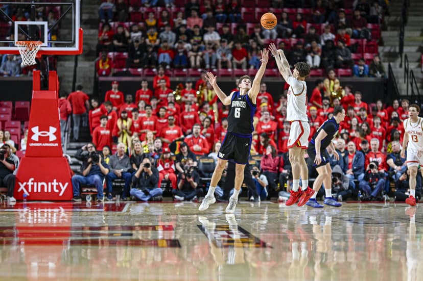 Maryland men’s basketball outlasts Washington, 64-60