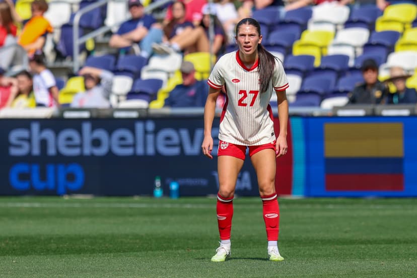 Seattle Reign signs CANWNT forward Holly Ward from Vancouver Rise FC of Northern Super League