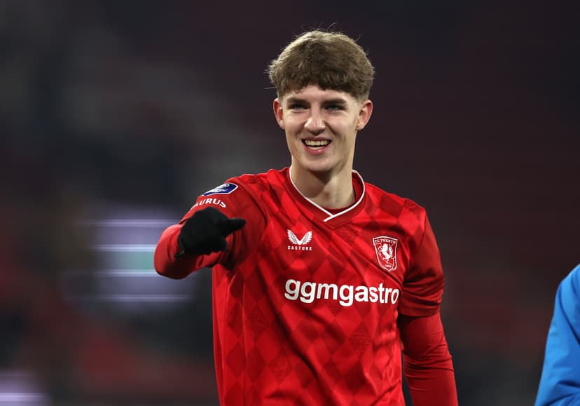 Bayern Munich Joins Race for Dutch Prodigy Against European Giants