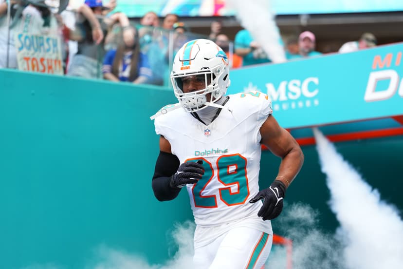 Dolphins Reportedly Looking to Trade Minkah Fitzpatrick