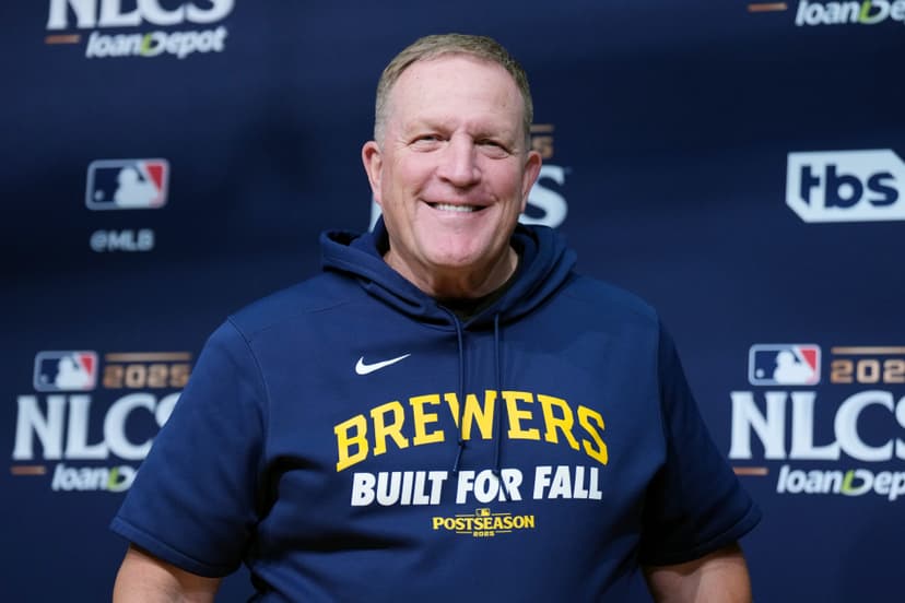 Brewers Extend Manager Pat Murphy's Contract