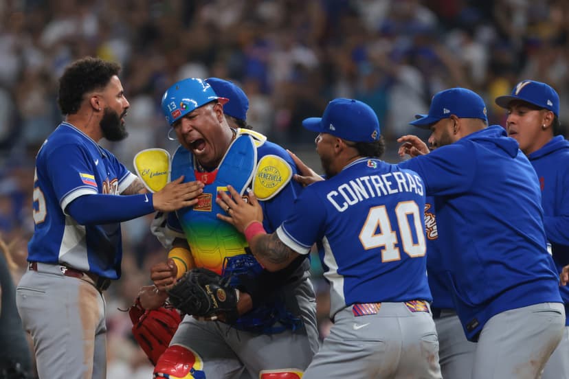 WBC Wrap: Upsets galore as Italy and Venezuela advance