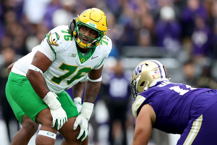 NY Giants 2026 NFL Draft Scouting Report: Isaiah World, OT, Oregon