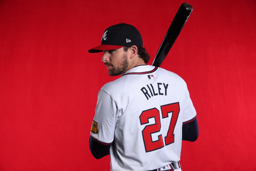 Braves have strong split-squad outing, as Austin Riley homers