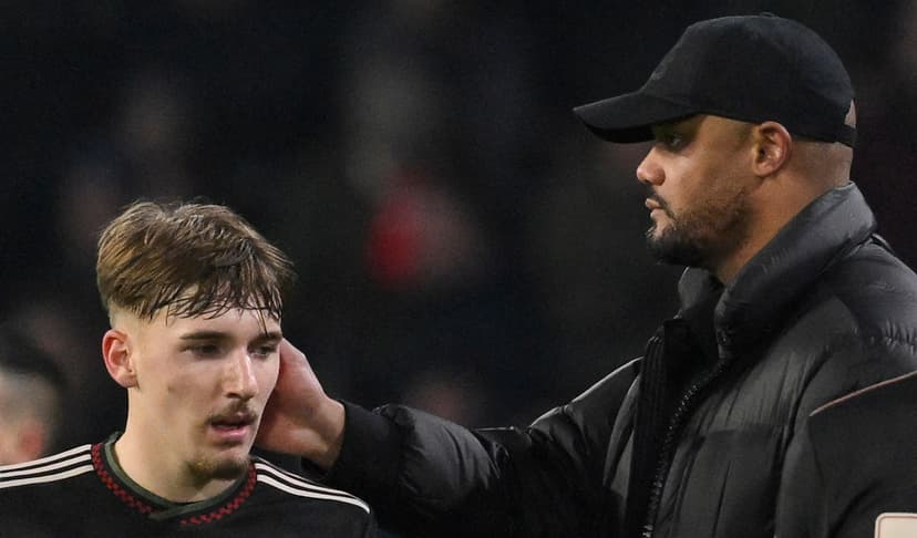 Bayern Munich Coach Kompany Cautions Against Pressure on Young Star Karl