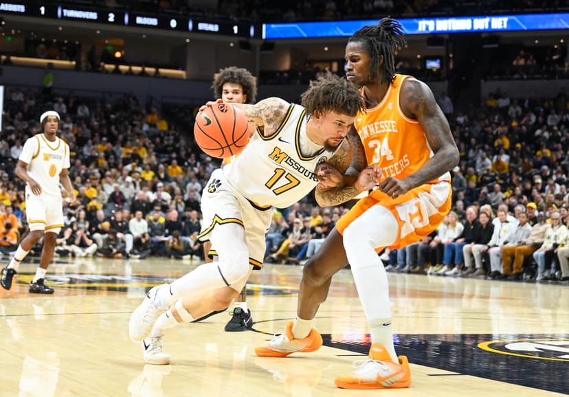 Mizzou overcomes slow start, upsets top-25 Tennessee 73-69