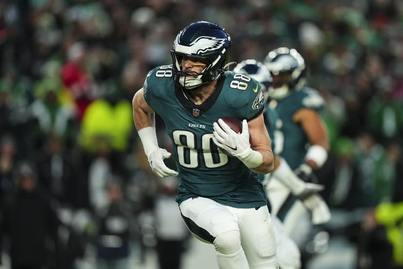 Eagles bring back Dallas Goedert on a new one-year contract