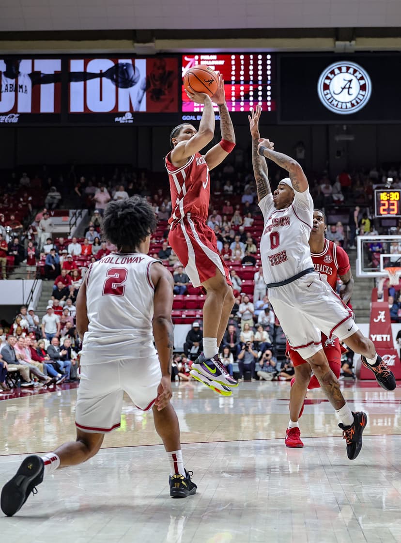 Alabama Outlasts Arkansas in High-Scoring Victory