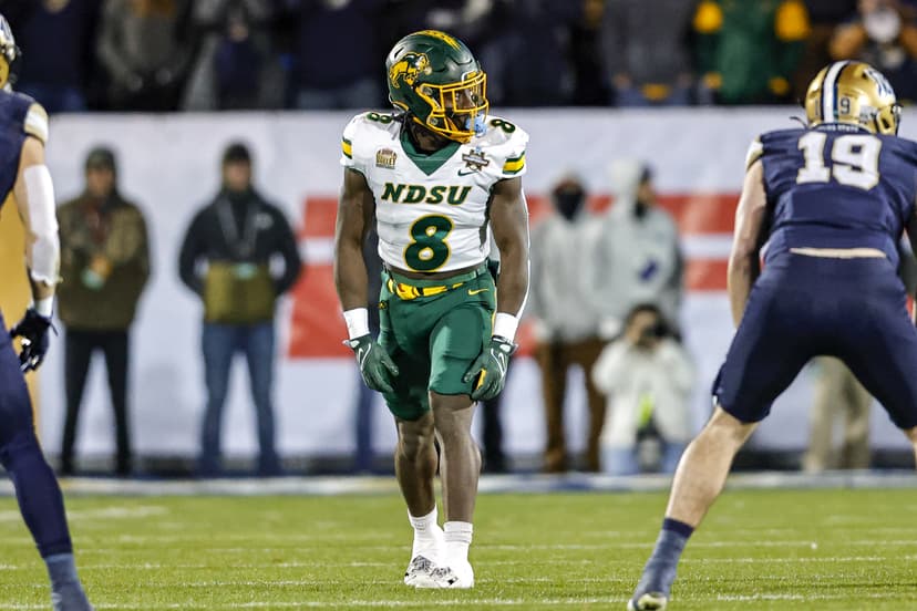 Bengals Showing Interest in Running Back Barika Kpeenu