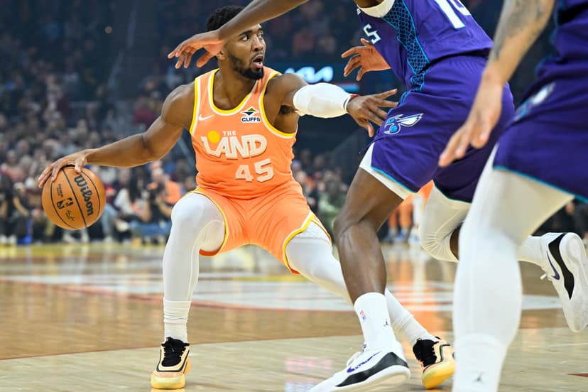 Cavs vs. Hornets Game Thread Opens as Cavs Aim to Stay Undefeated in James Harden Era