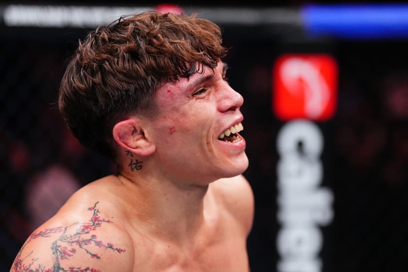 Video: 'Starstruck' Lone'er Kavanagh praised by Jon Jones after UFC Mexico win